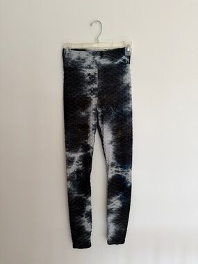 Women's Black & Gray Tie-Dye Textured Leggings